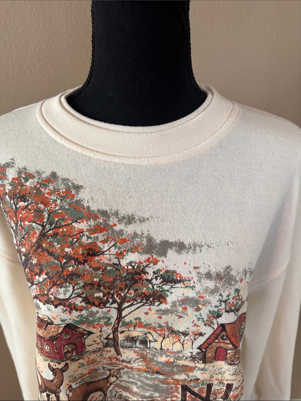 Vintage Cottagecore Painted Fall Country Scene Basic Editions Sweatshirt - Picture 6 of 10